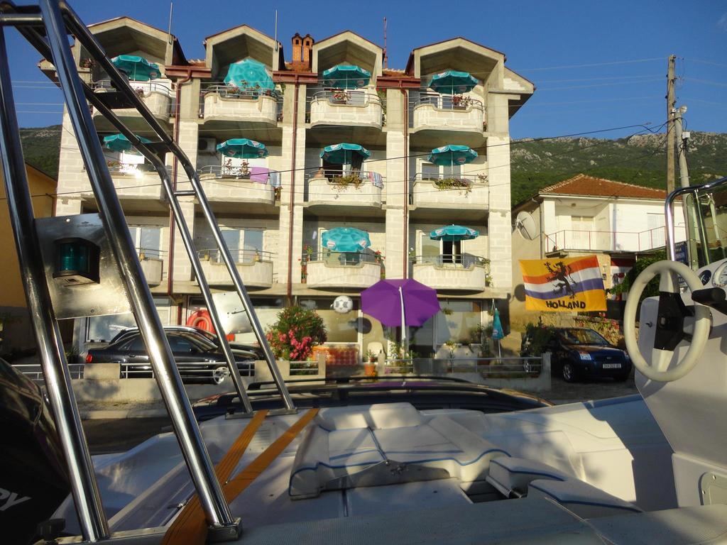 Apartmani Bakule Peštani Exterior foto